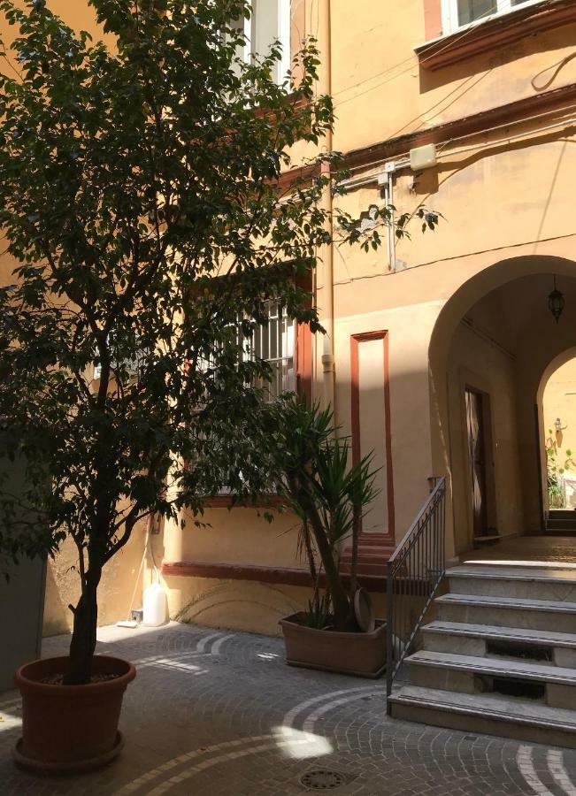 La Casa Di Flo Hotel Nápoles Exterior foto